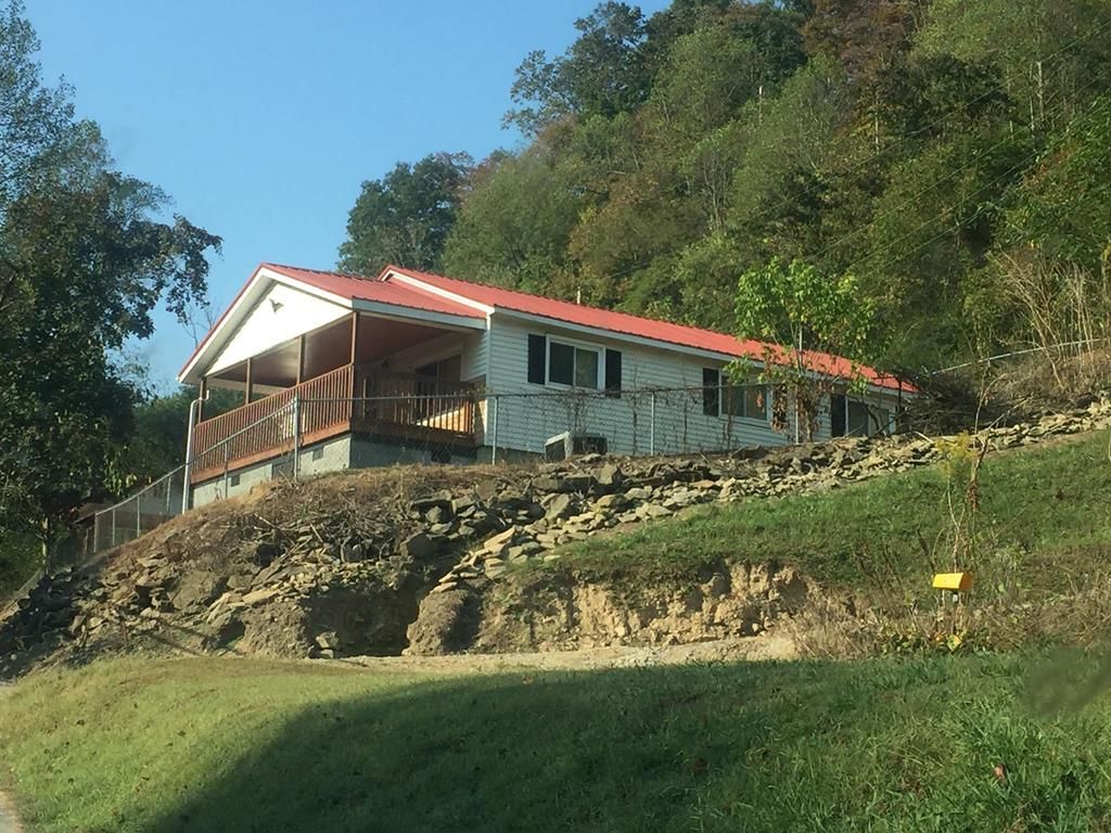 12 acres in Pike County, Kentucky