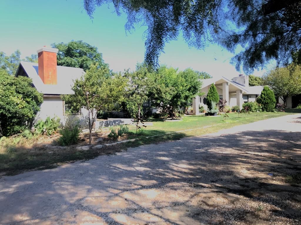 15 acres in Gillespie County, Texas