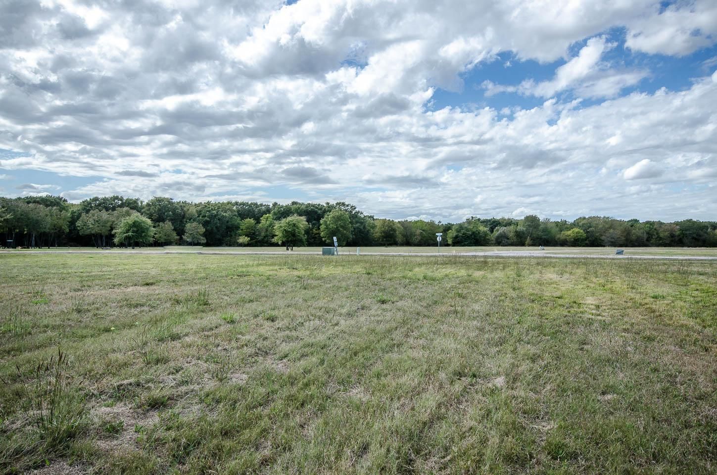 1.01 acres in Navarro County, Texas