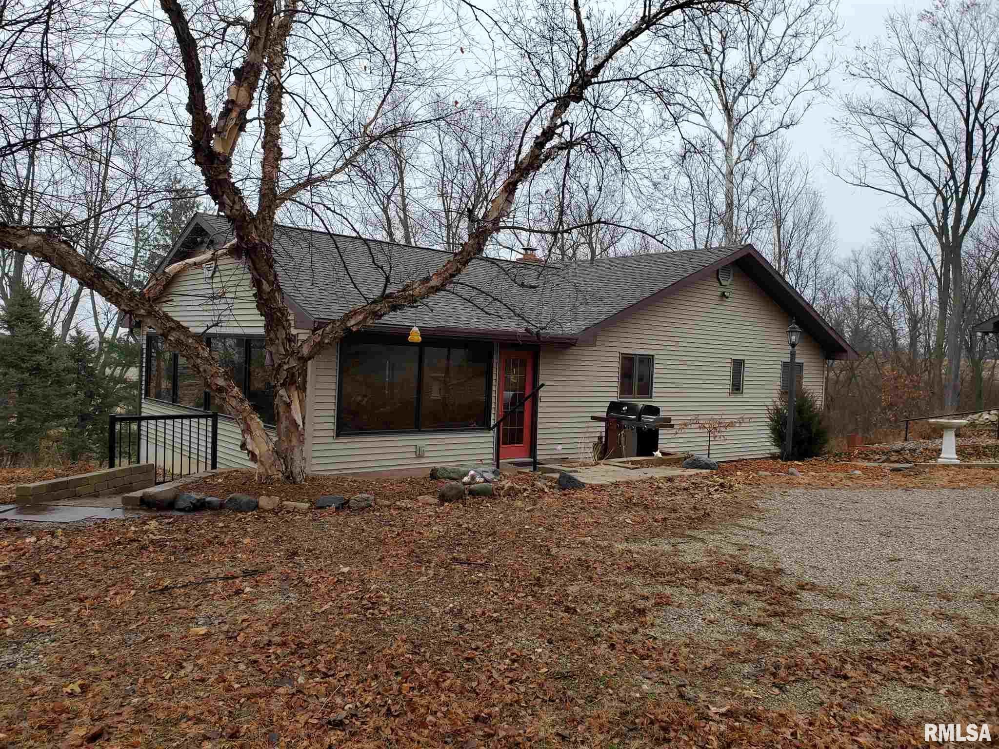 0.6 acres in Menard County, Illinois