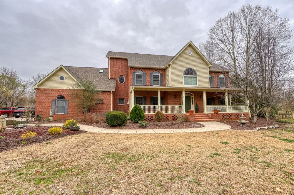 5 acres in Williamson County, Tennessee