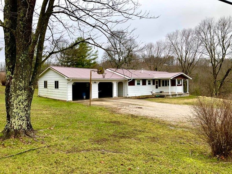 16 acres in Roane County, West Virginia