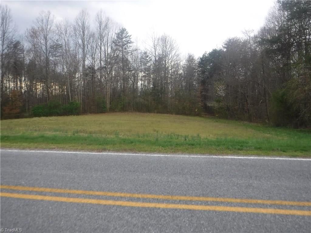 22.7 acres in Yadkin County, North Carolina