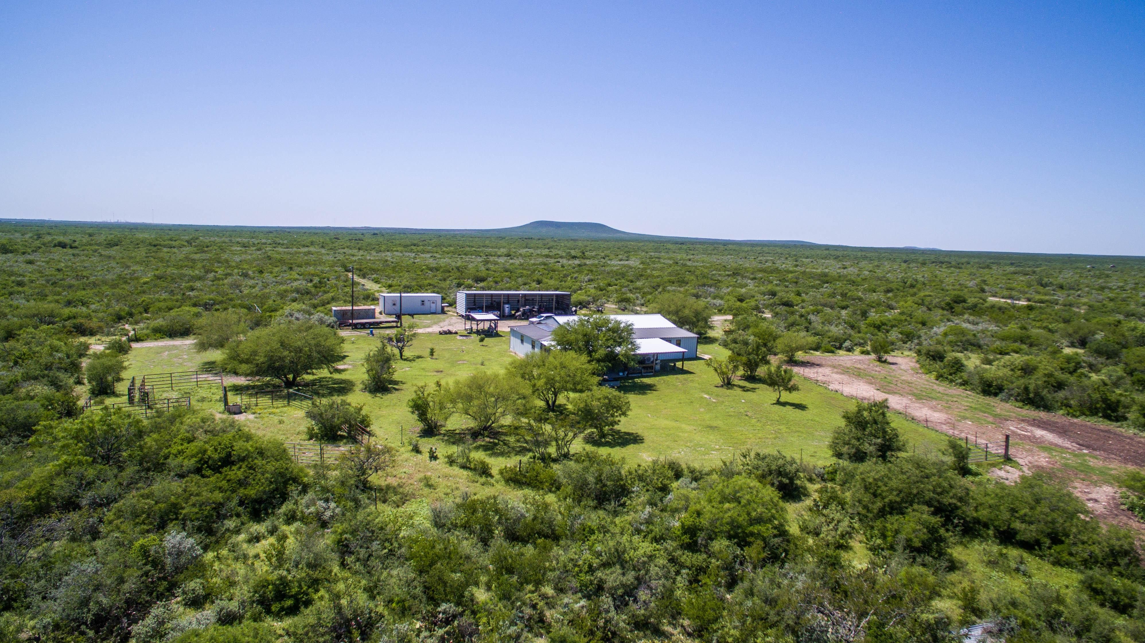 1382 Fritter Lane, Brackettville, TX 78832