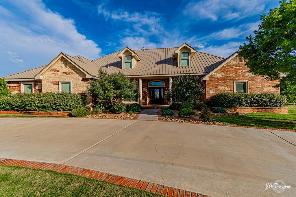 2.01 acres in Midland County, Texas