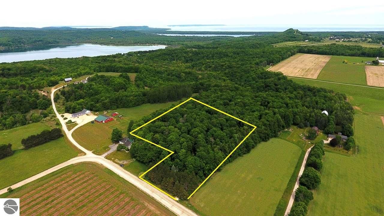 10 acres in Leelanau County, Michigan