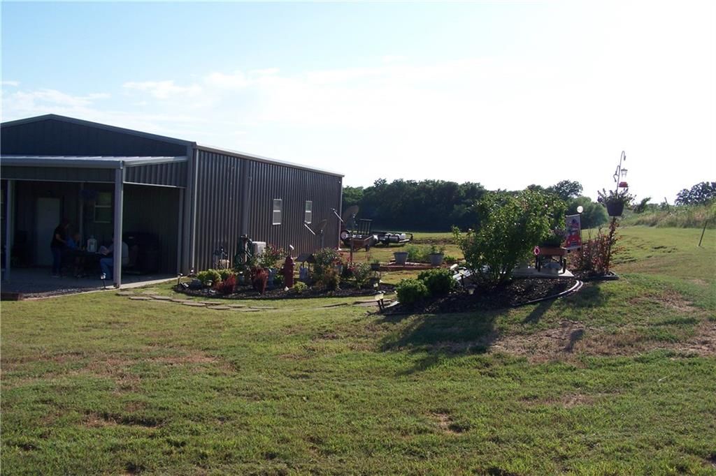 10 acres in McClain County, Oklahoma