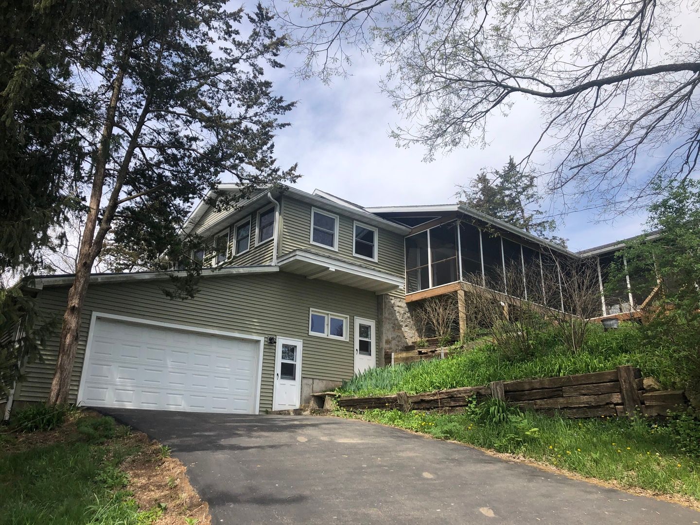 3 acres in Carroll County, Illinois