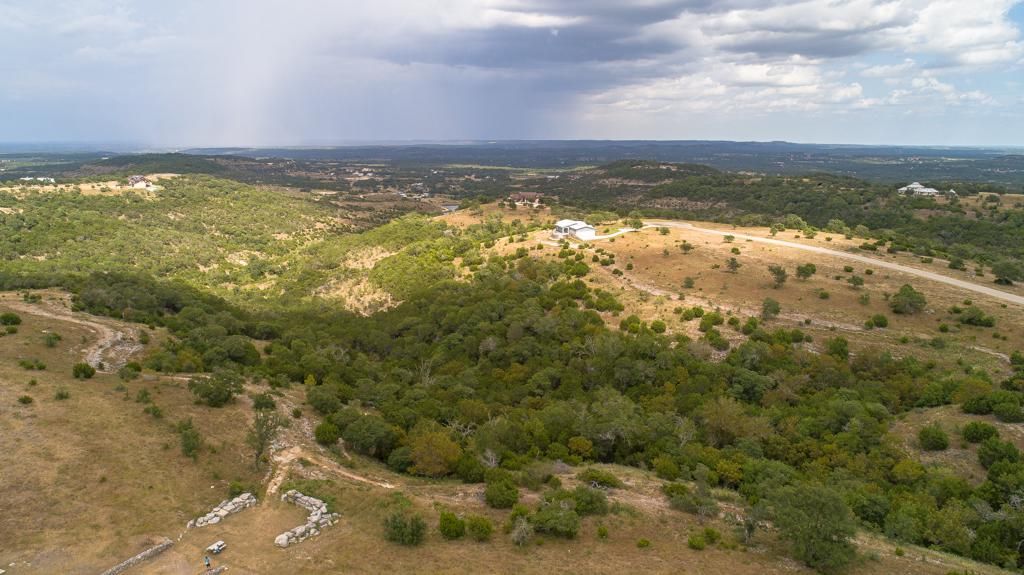 94 Brushy Ridge Trail, Blanco, TX 78606