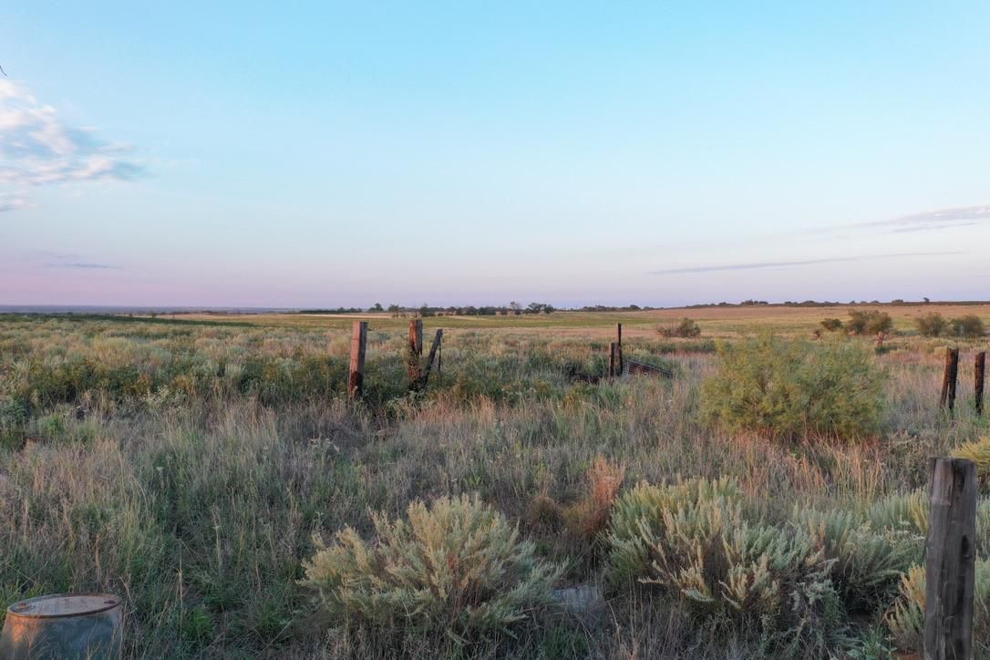 320 acres in Childress, TX, 79201