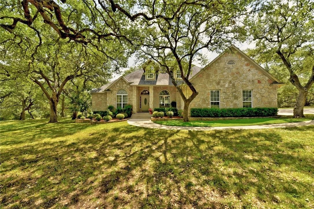 5.11 acres in Hays County, Texas