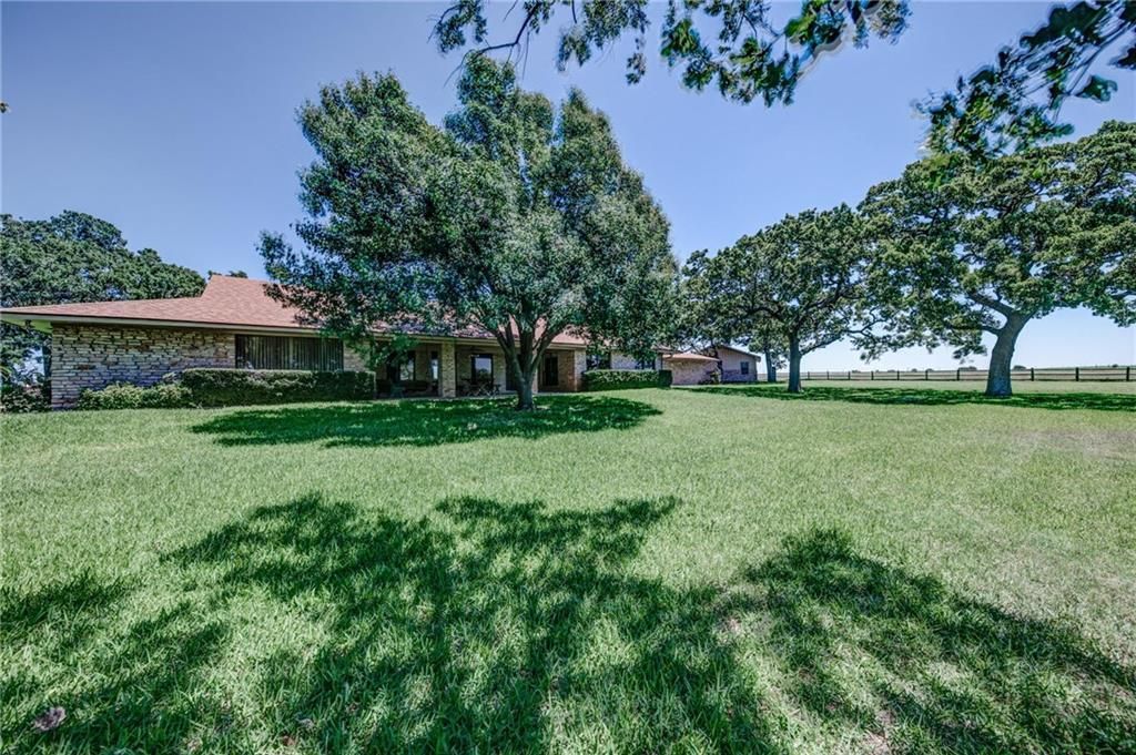 220 acres in Hill County, Texas