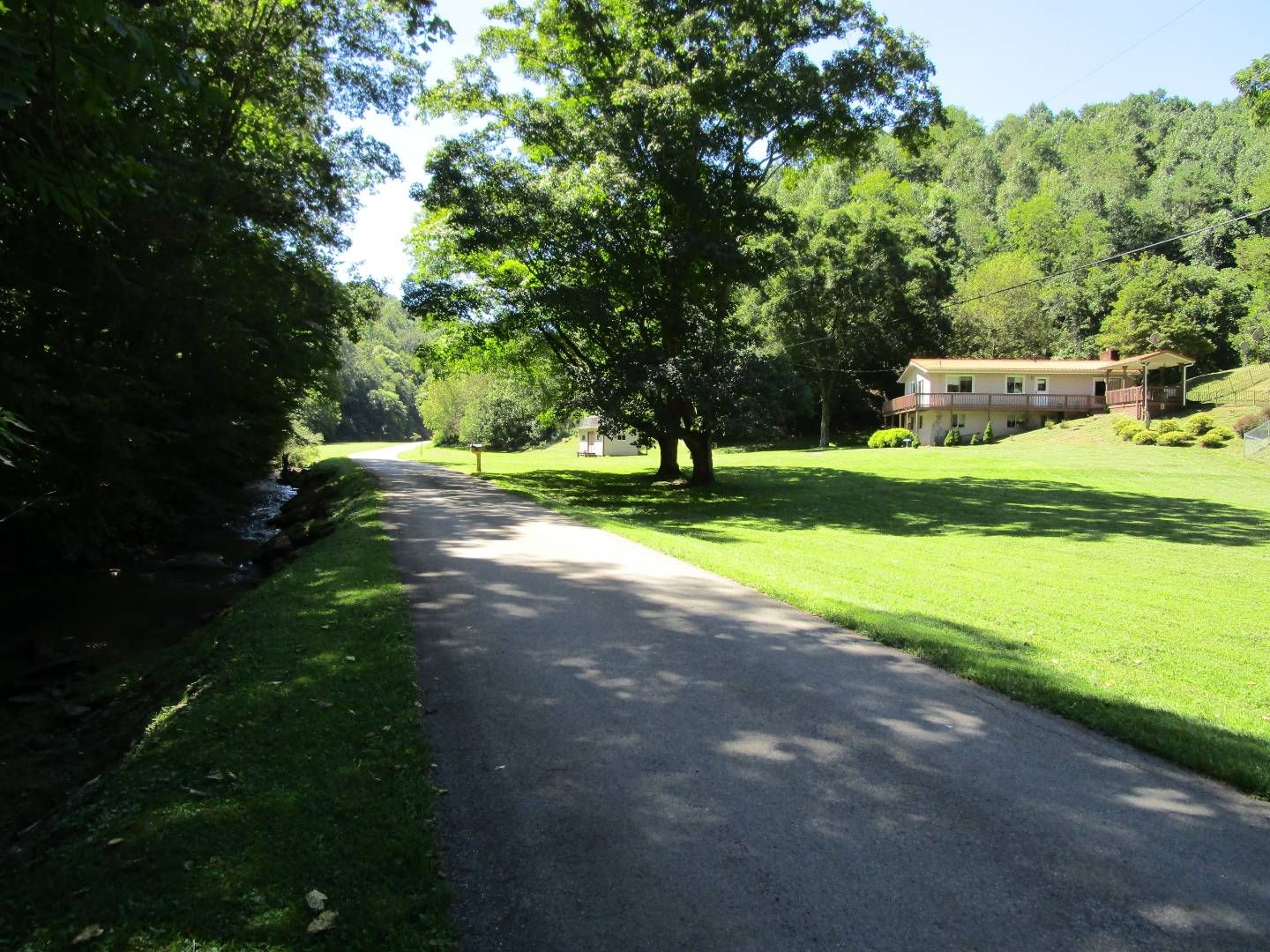 454 acres in Gilmer County, West Virginia