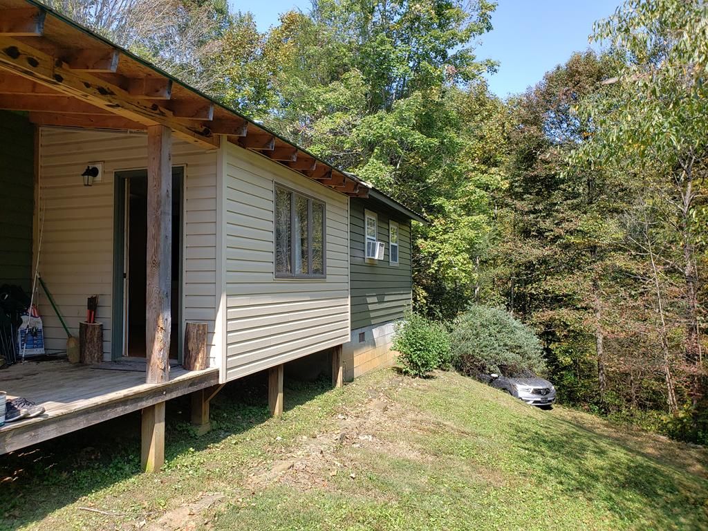 0.71 acres in Yancey County, North Carolina