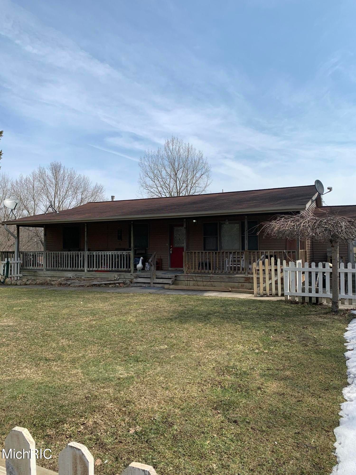 1.3 acres in Van Buren County, Michigan