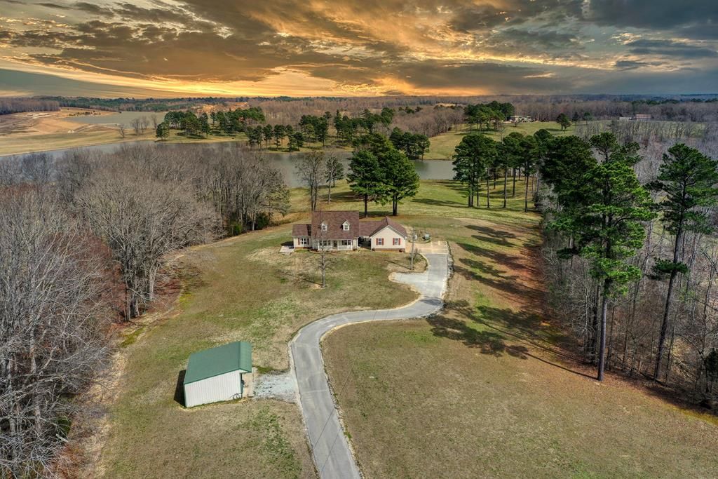 5.8 acres in Carroll County, Tennessee