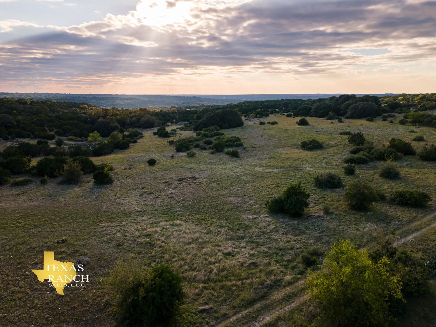 200 acres in County, Texas