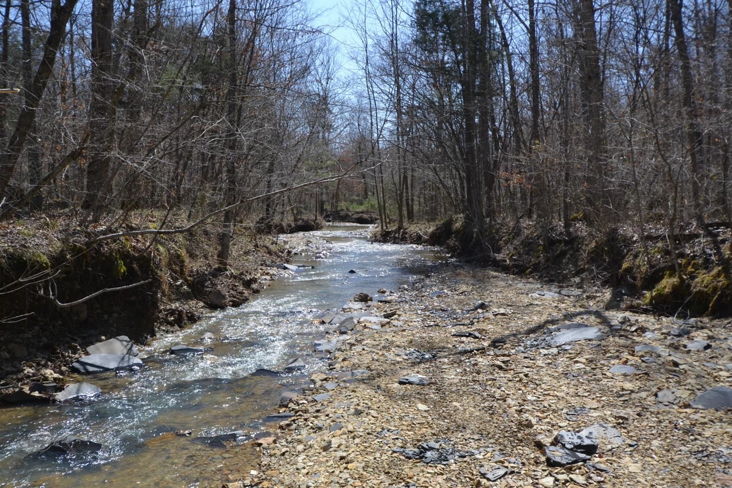 620 acres in Rockcastle County, Kentucky