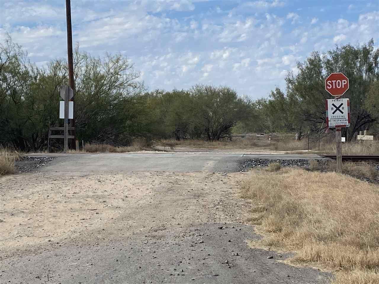 25 acres in La Salle County, Texas