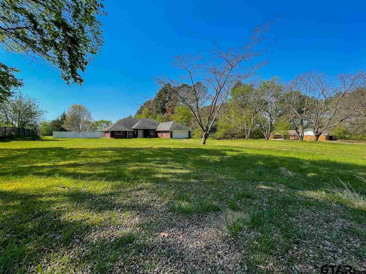 1.99 acres in Franklin County, Texas