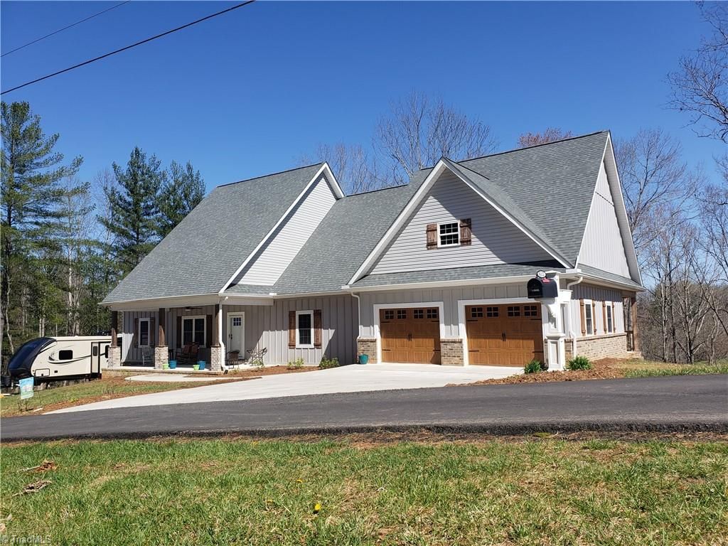 6 acres in Surry County, North Carolina