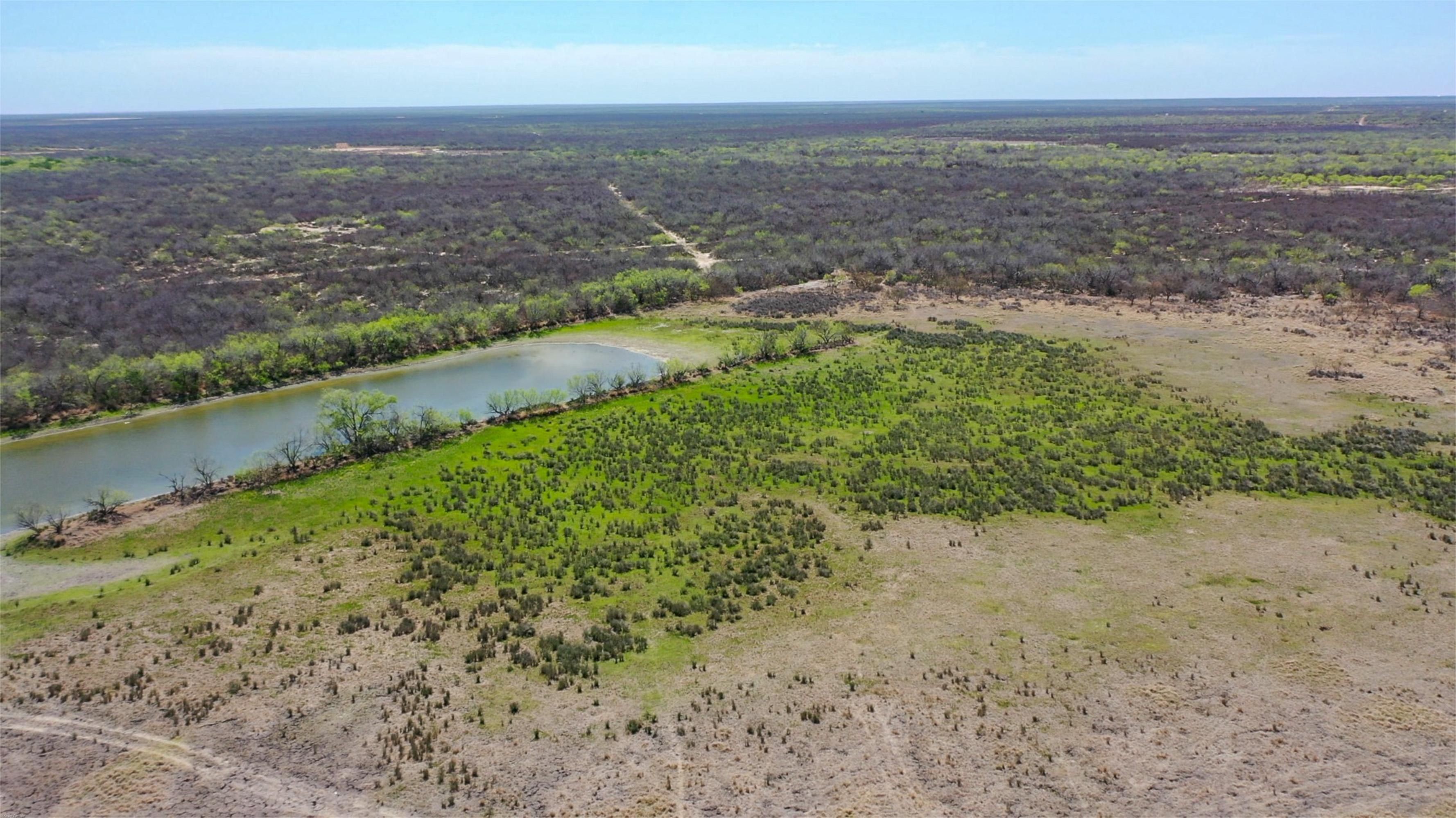 735.92 acres in La Salle County, Texas
