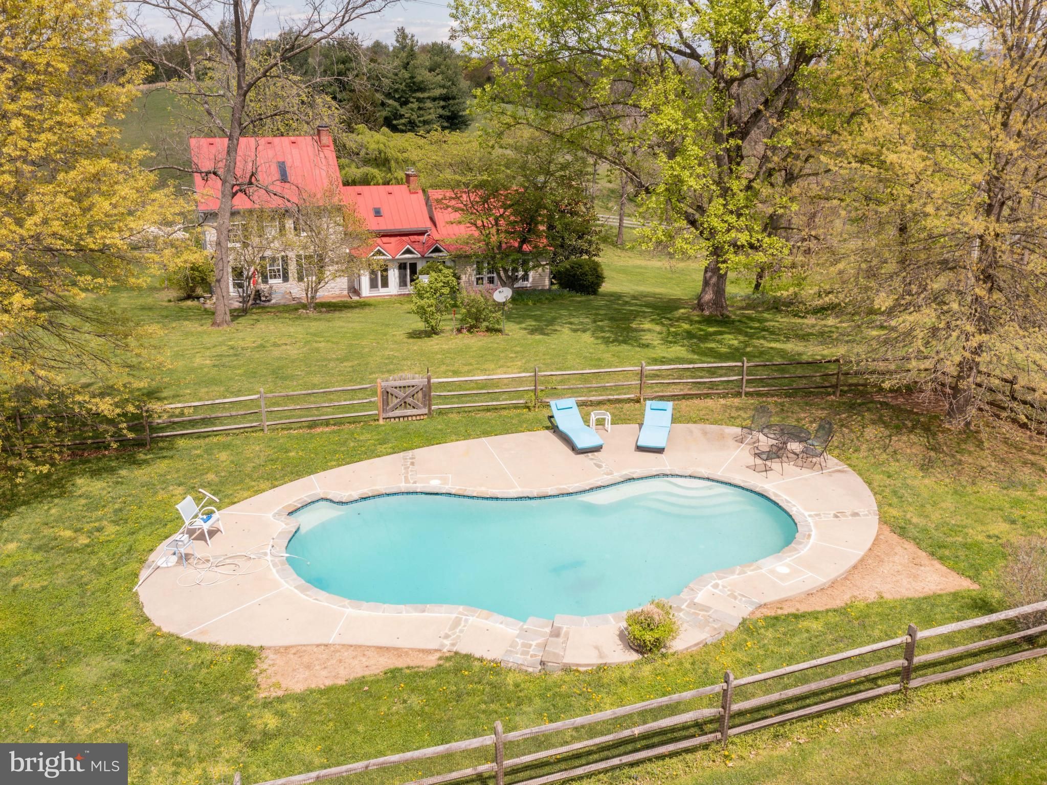 31.96 acres in Jefferson County, West Virginia