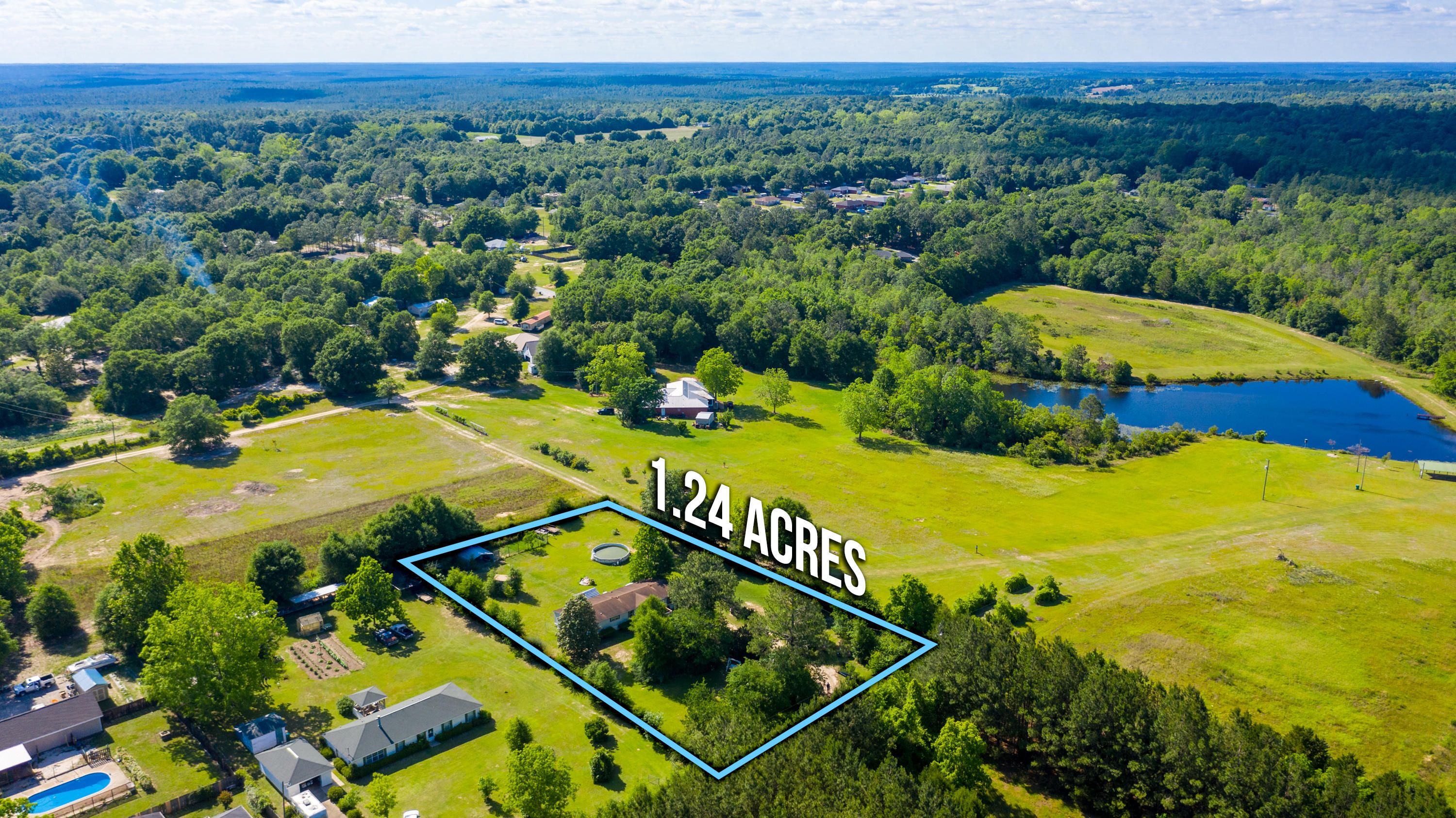 1.24 acres in Okaloosa County, Florida