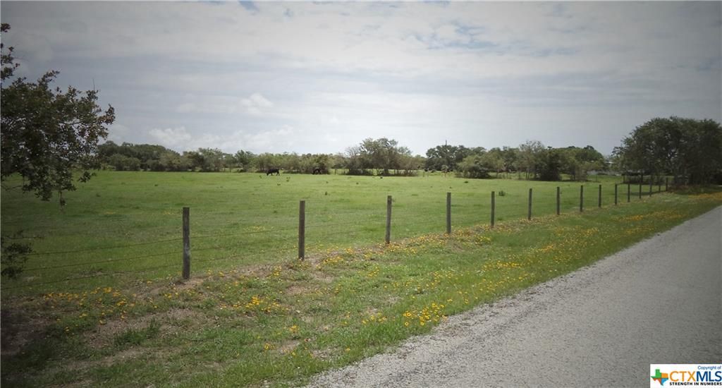 18 acres in Calhoun County, Texas