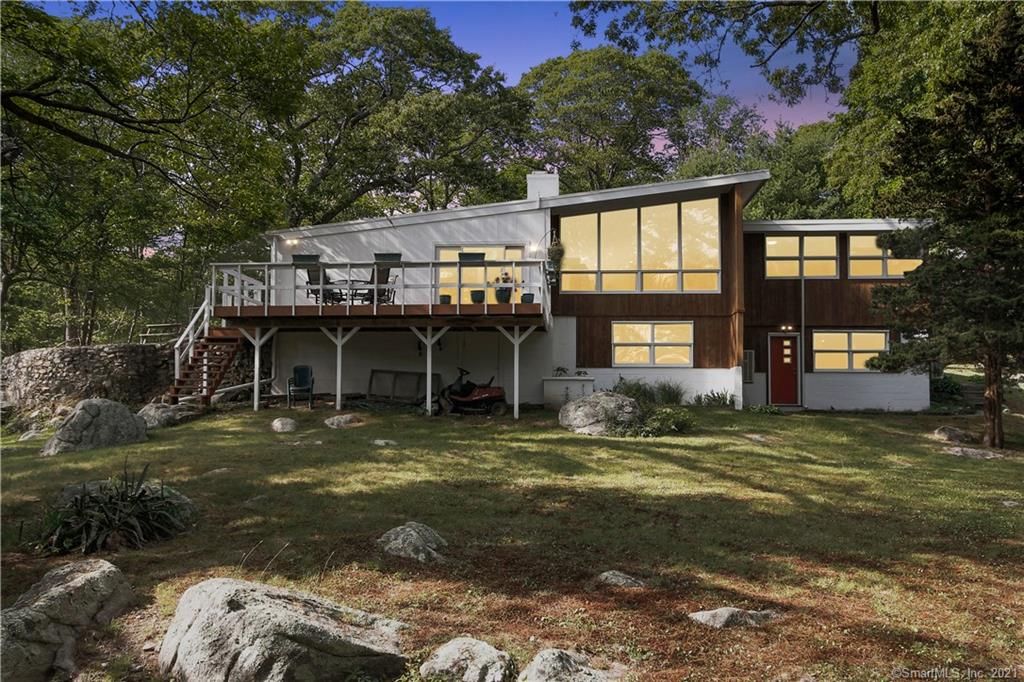 0.77 acres in New London County, Connecticut