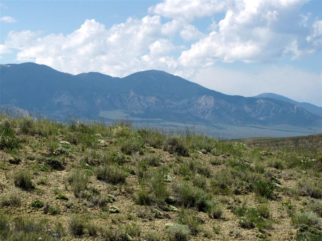 36 acres in Park County, Wyoming