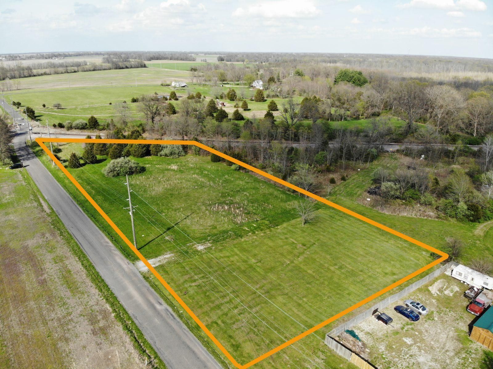 1.72 acres in Clinton County, Illinois