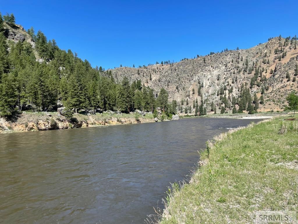 7.01 acres in Lemhi County, Idaho