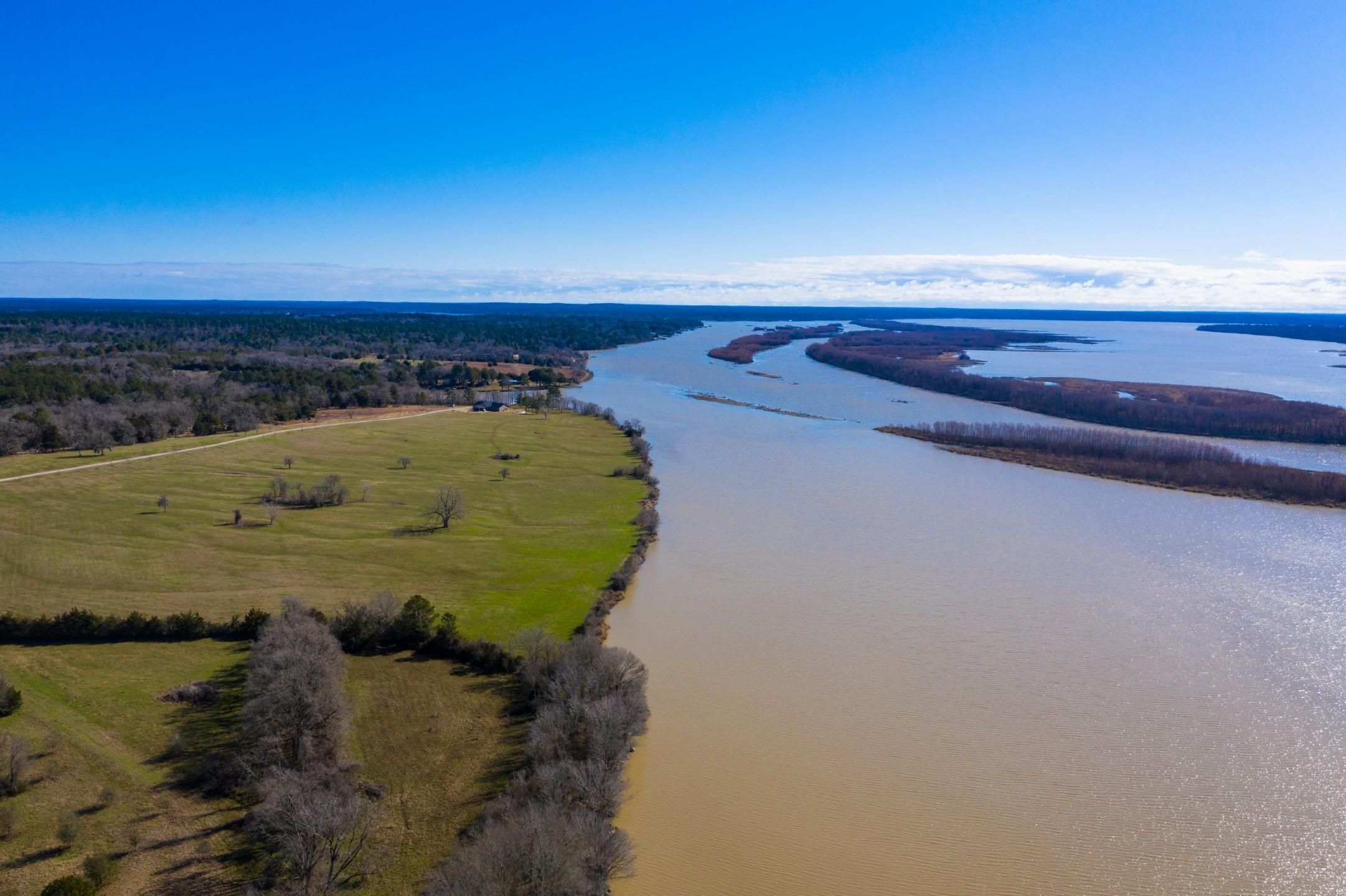 Hollyhock Road, Trinity, TX 75862