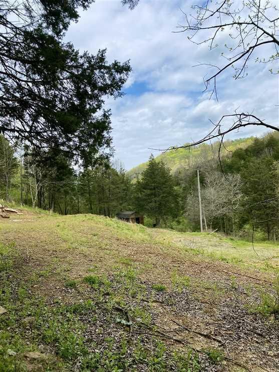 5 acres in DeKalb County, Tennessee