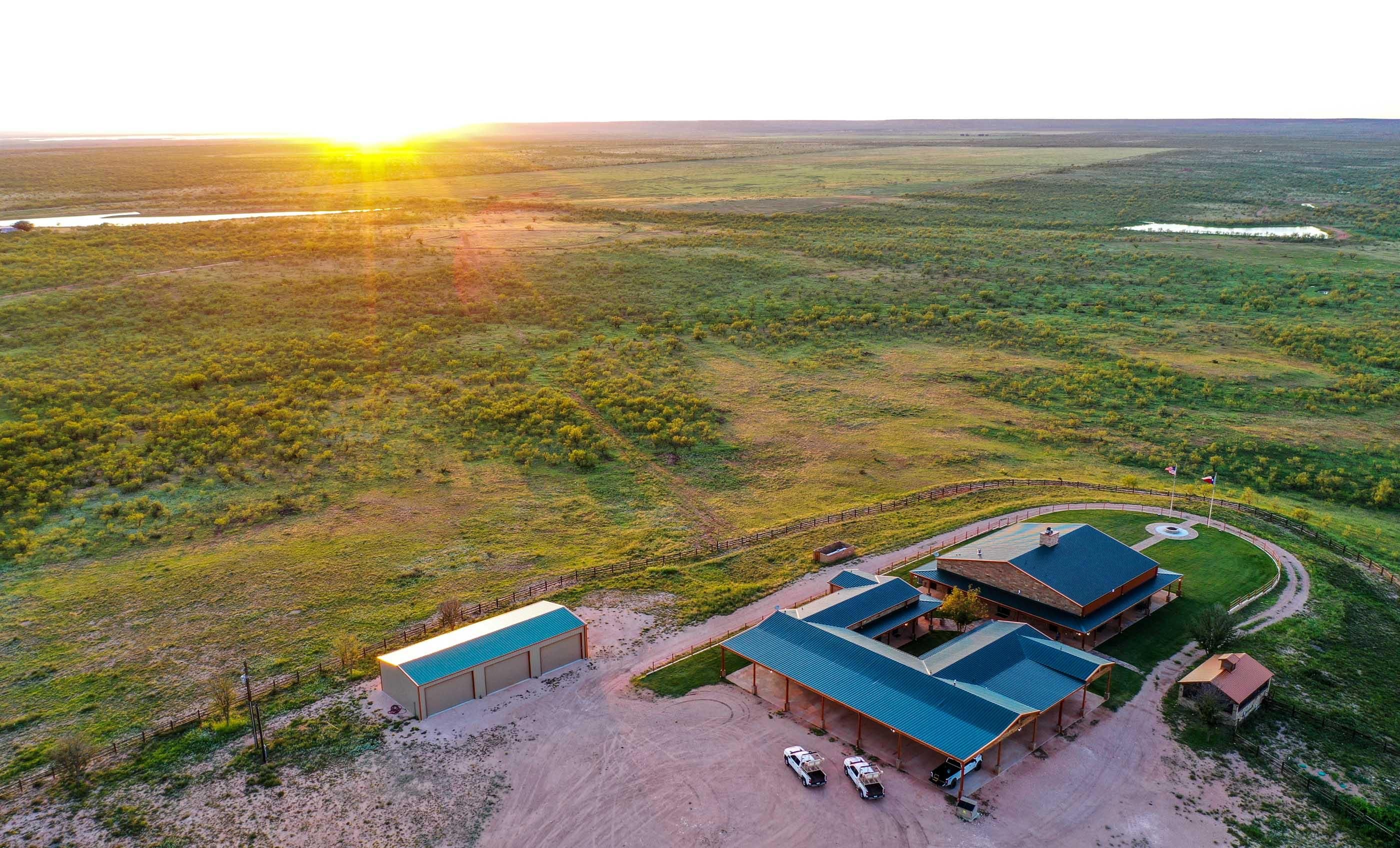 2,562 acres in Borden County, Texas