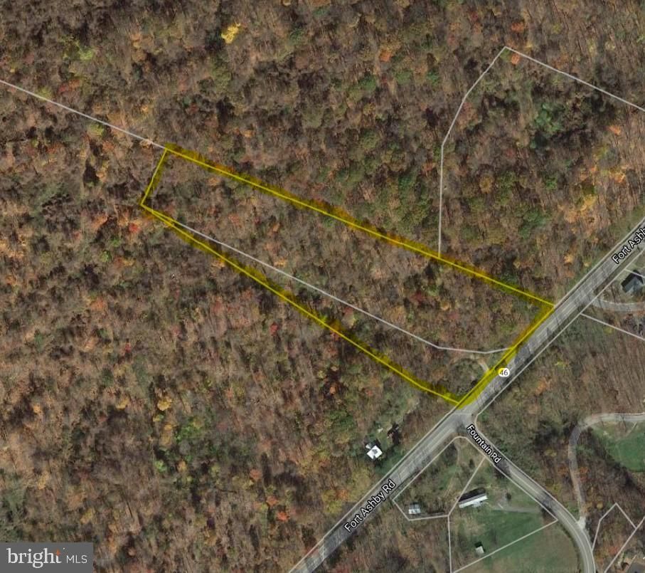 4.9 acres in Mineral County, West Virginia