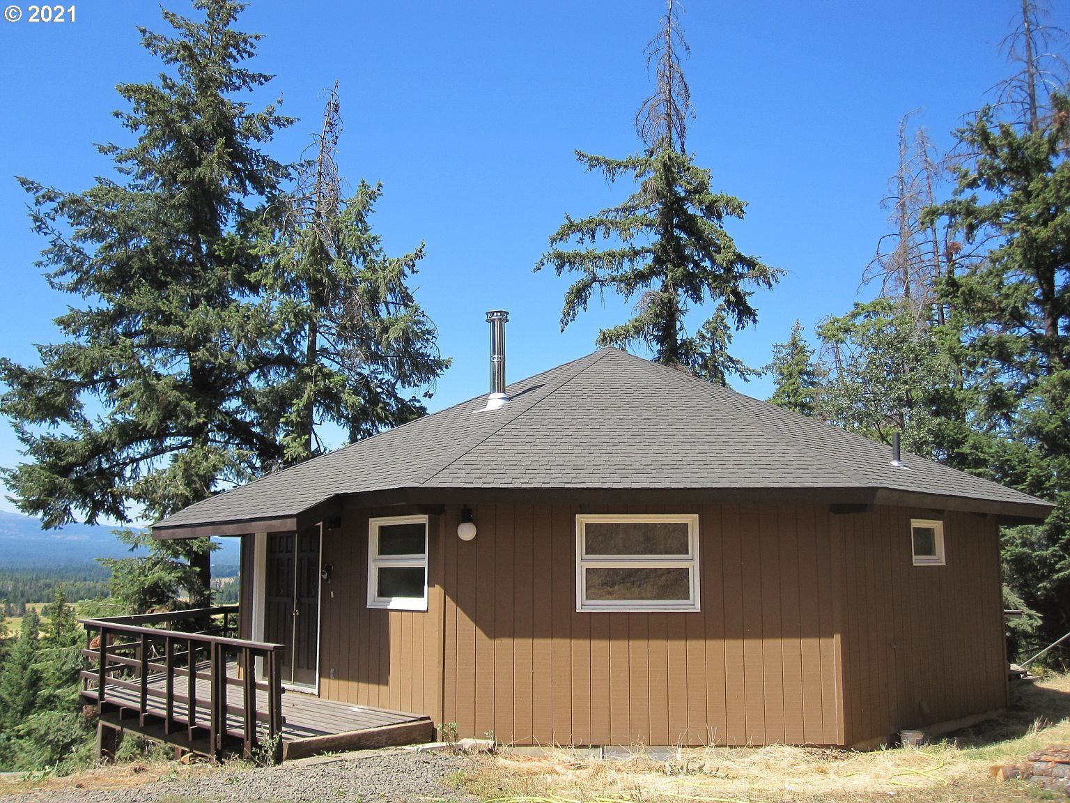 3.69 acres in Klickitat County, Washington