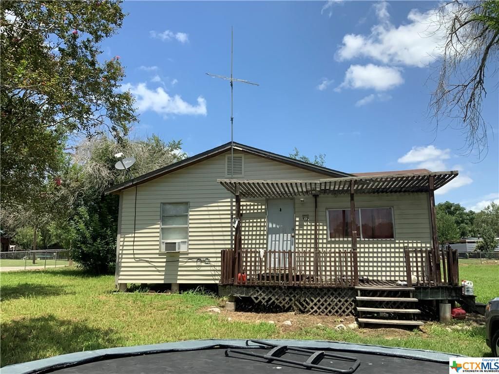 1 acres in Gonzales County, Texas