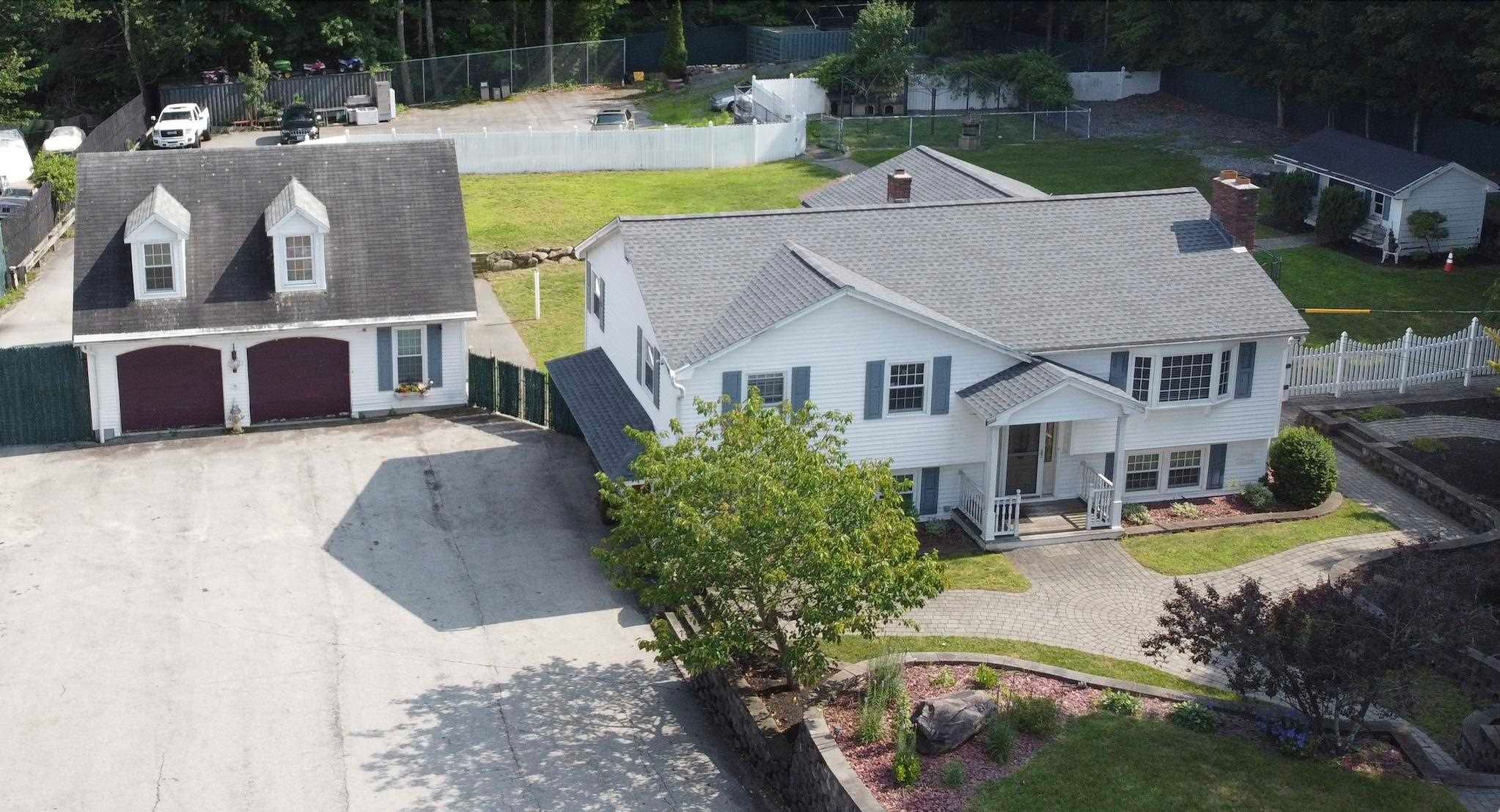 1 acres in Hillsborough County, New Hampshire