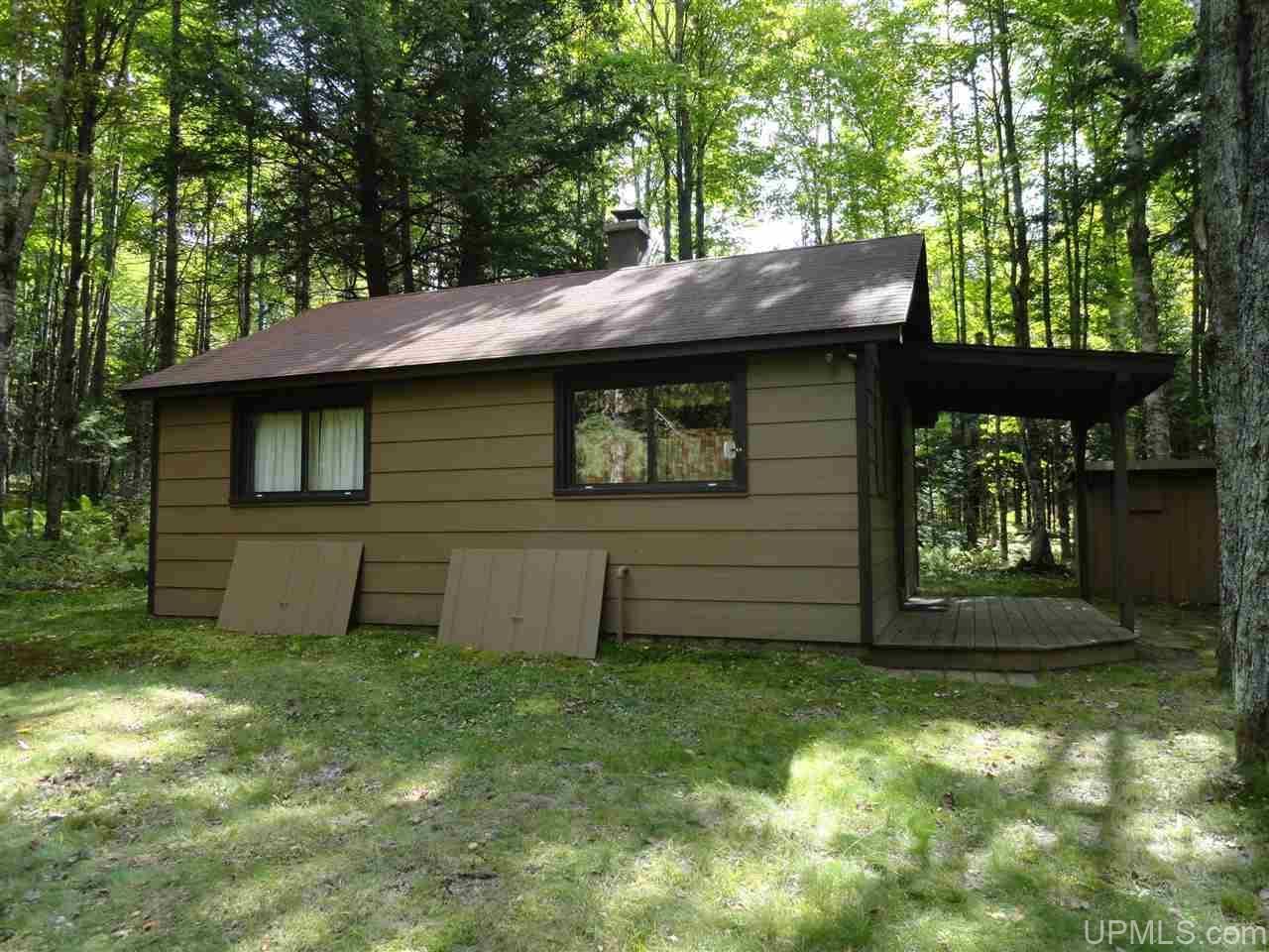 10 acres in Houghton County, Michigan