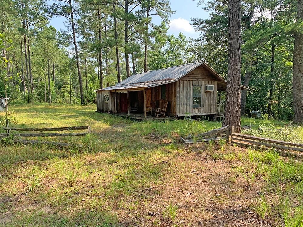 12 acres in Perry County, Mississippi