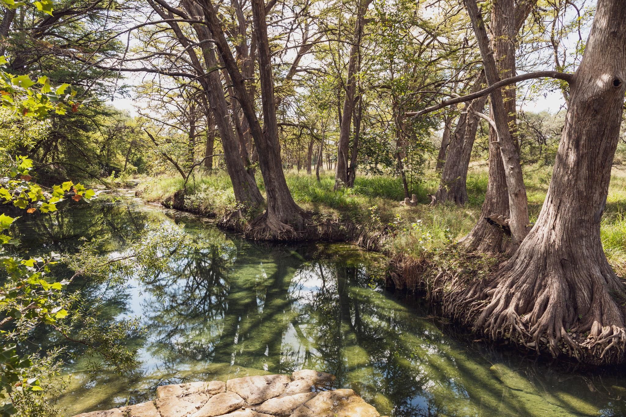 434 River Road, Utopia, TX 78884