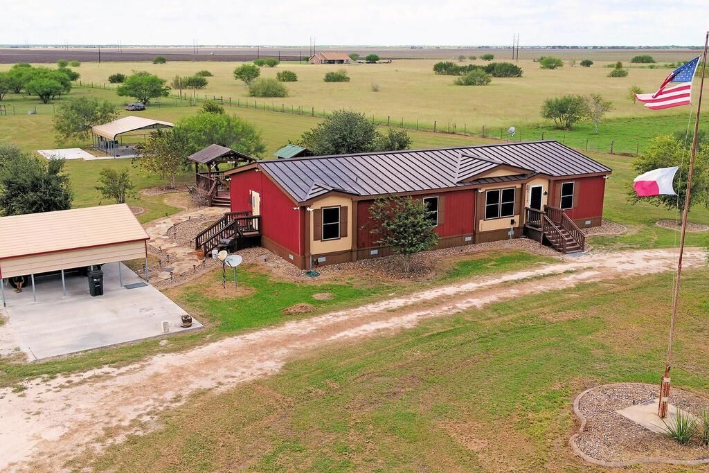 10 acres in Nueces County, Texas