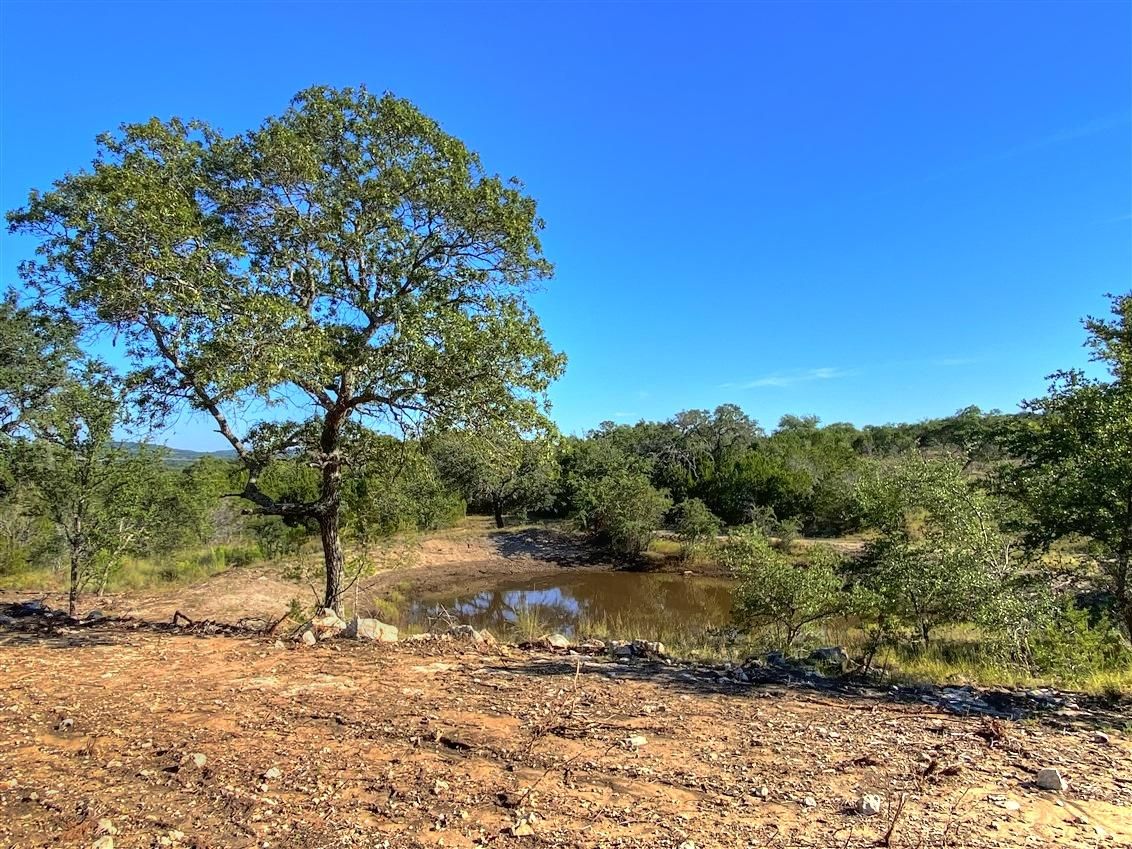 25 acres in County, Texas