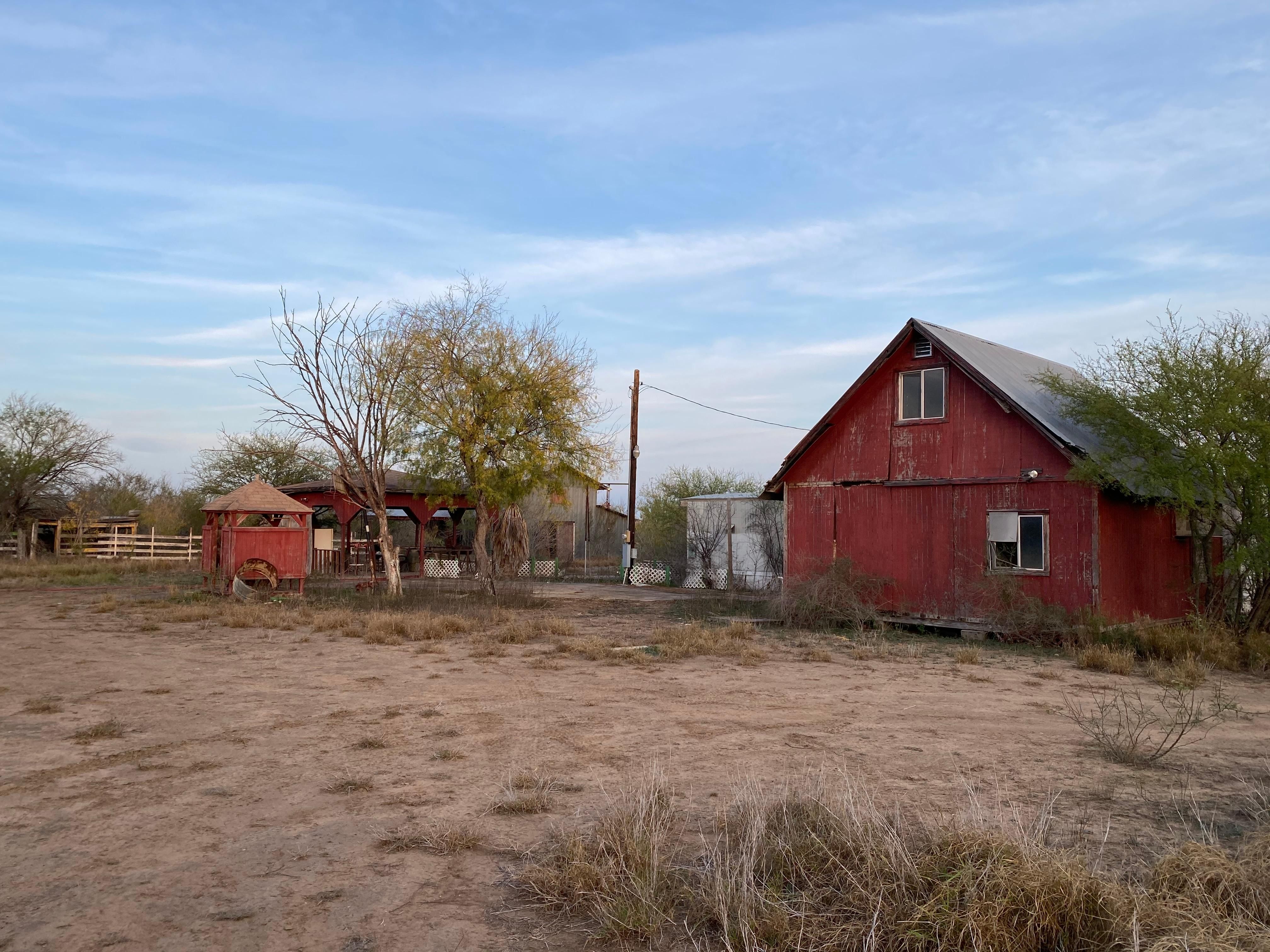 10.25 acres in Encinal, TX, 78019