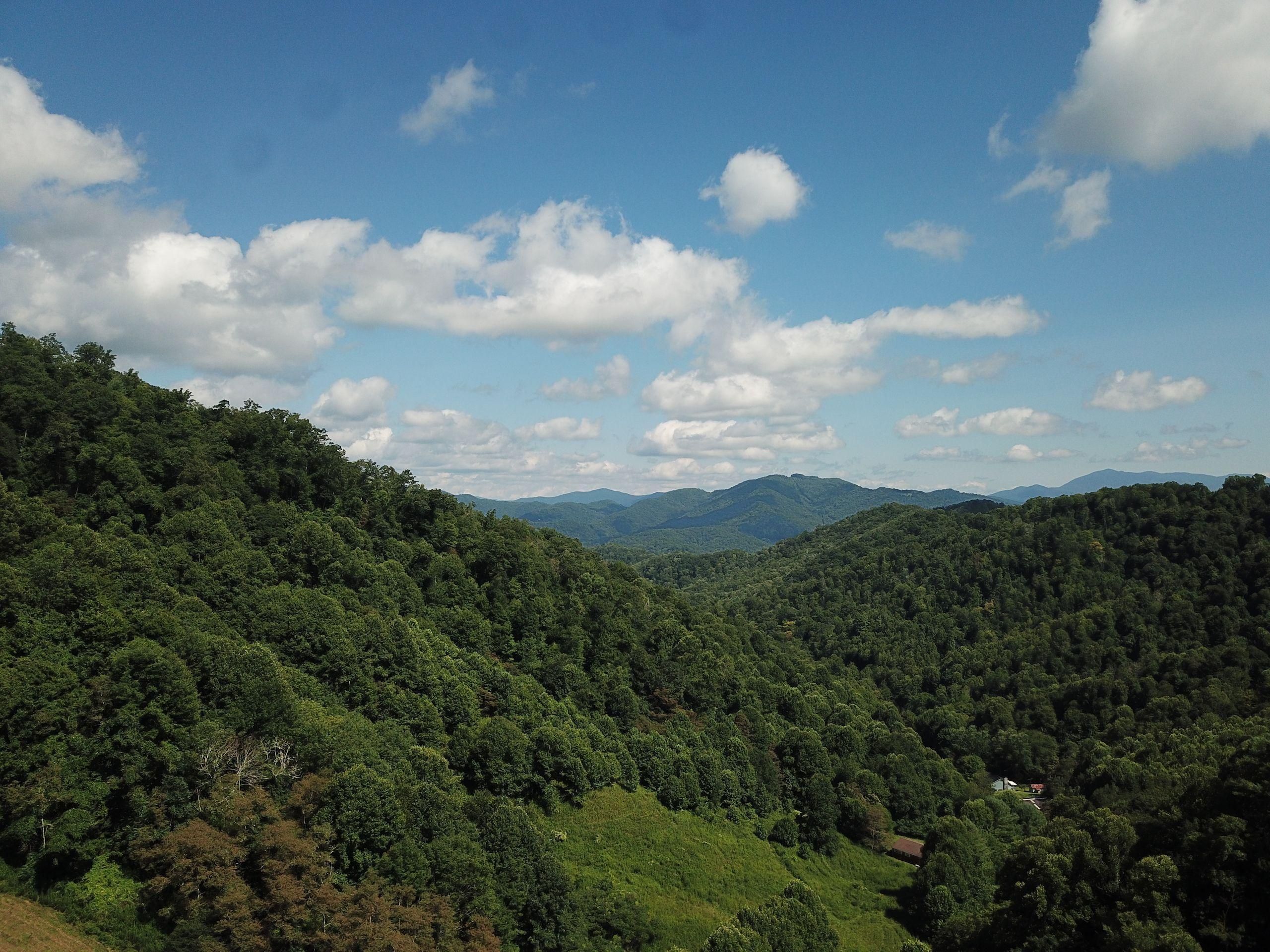 86 acres in Yancey County, North Carolina