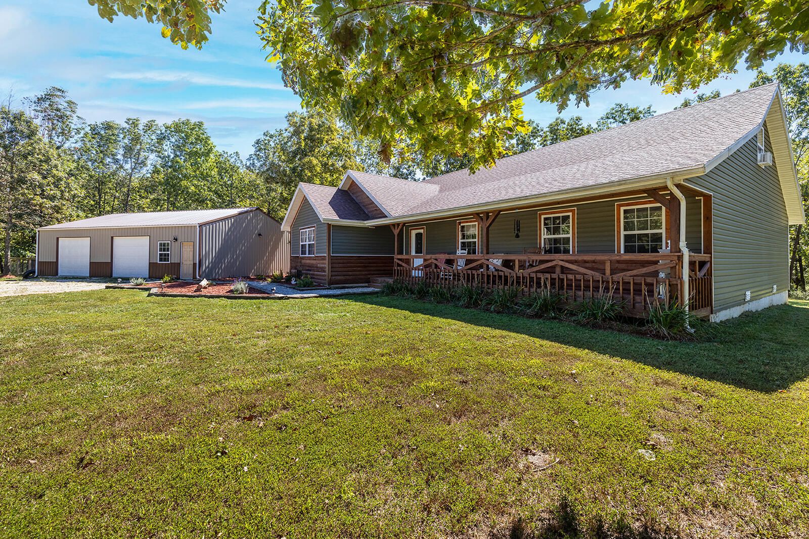 14 acres in ster County, Missouri