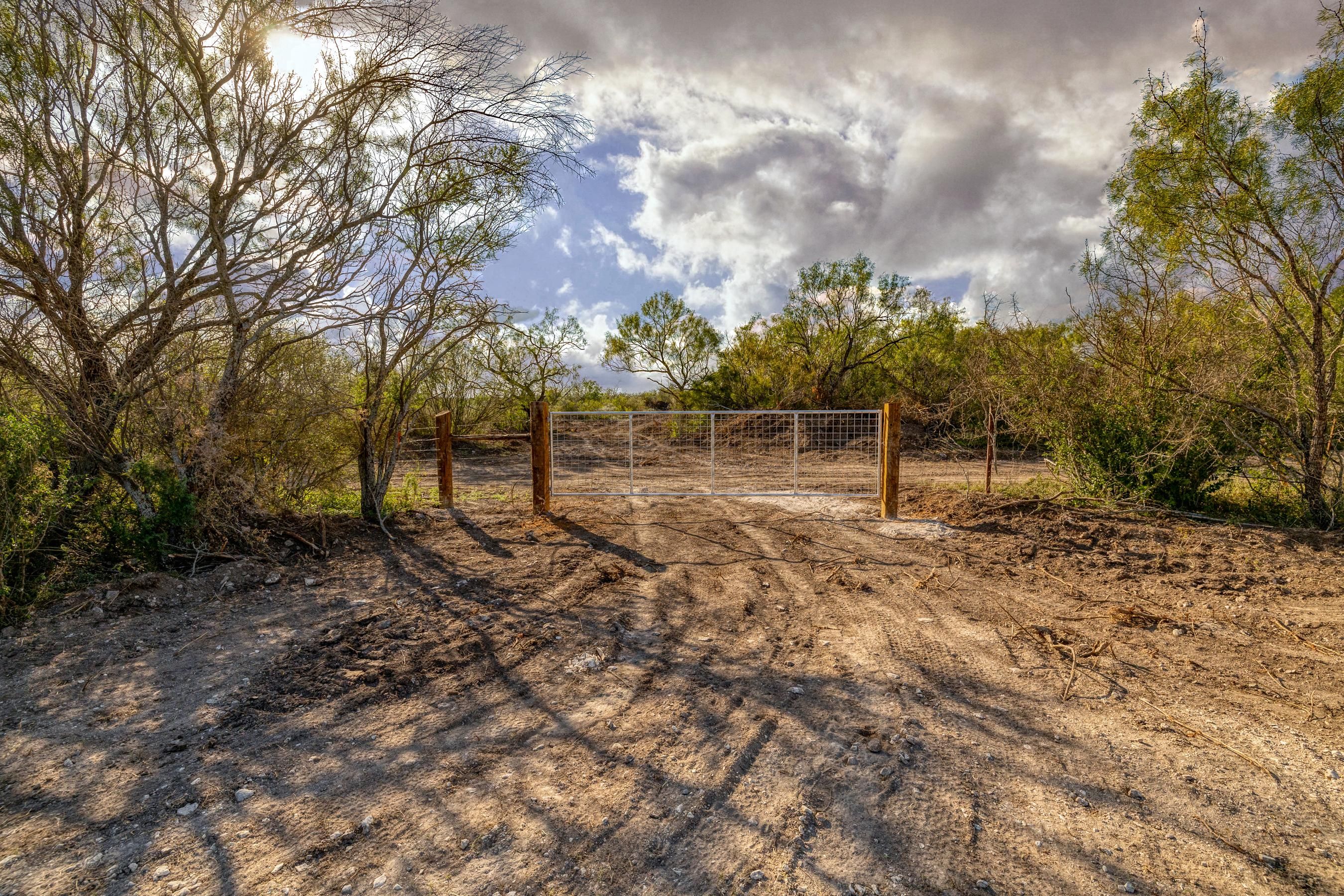 100 acres in Kinney County, Texas