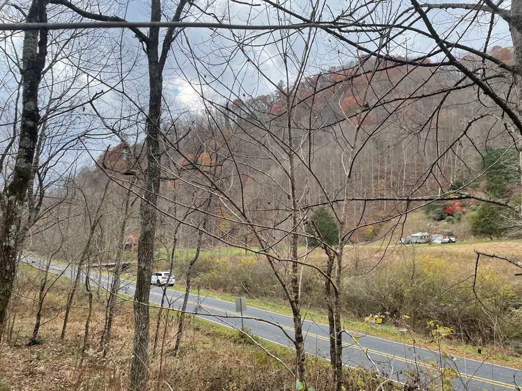 8 acres in Yancey County, North Carolina